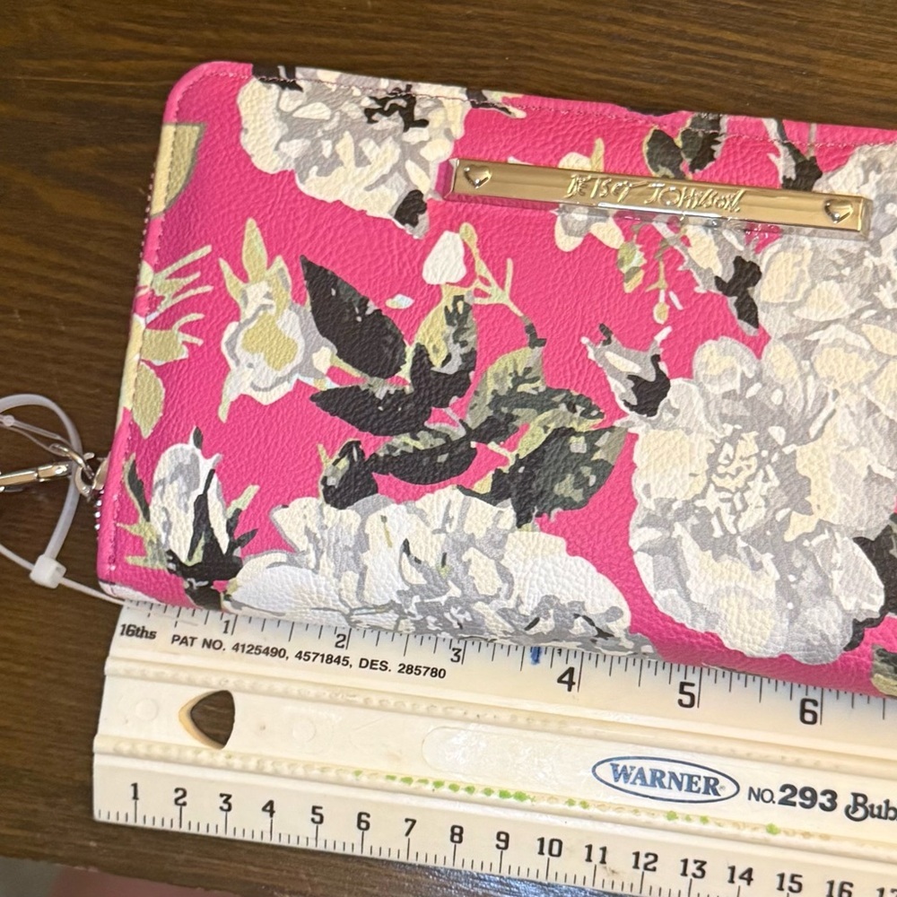Betsey Johnson Pink and White Floral Wallet - Picture 7 of 7